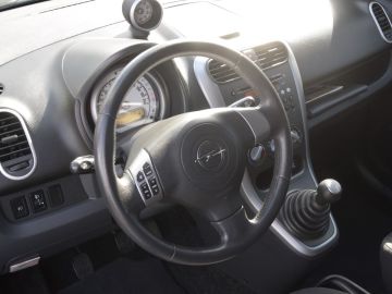 Opel Agila